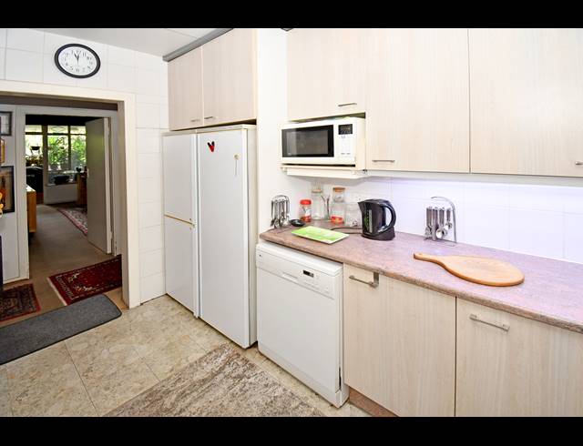 3 BEDROOM APARTMENT FOR SALE IN PARKTOWN